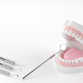 Tooth Wear、NCCL(非う蝕性歯頸部歯質欠損)とは？