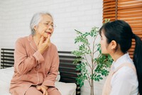 がん治療に伴う口腔粘膜炎　どうケアする？